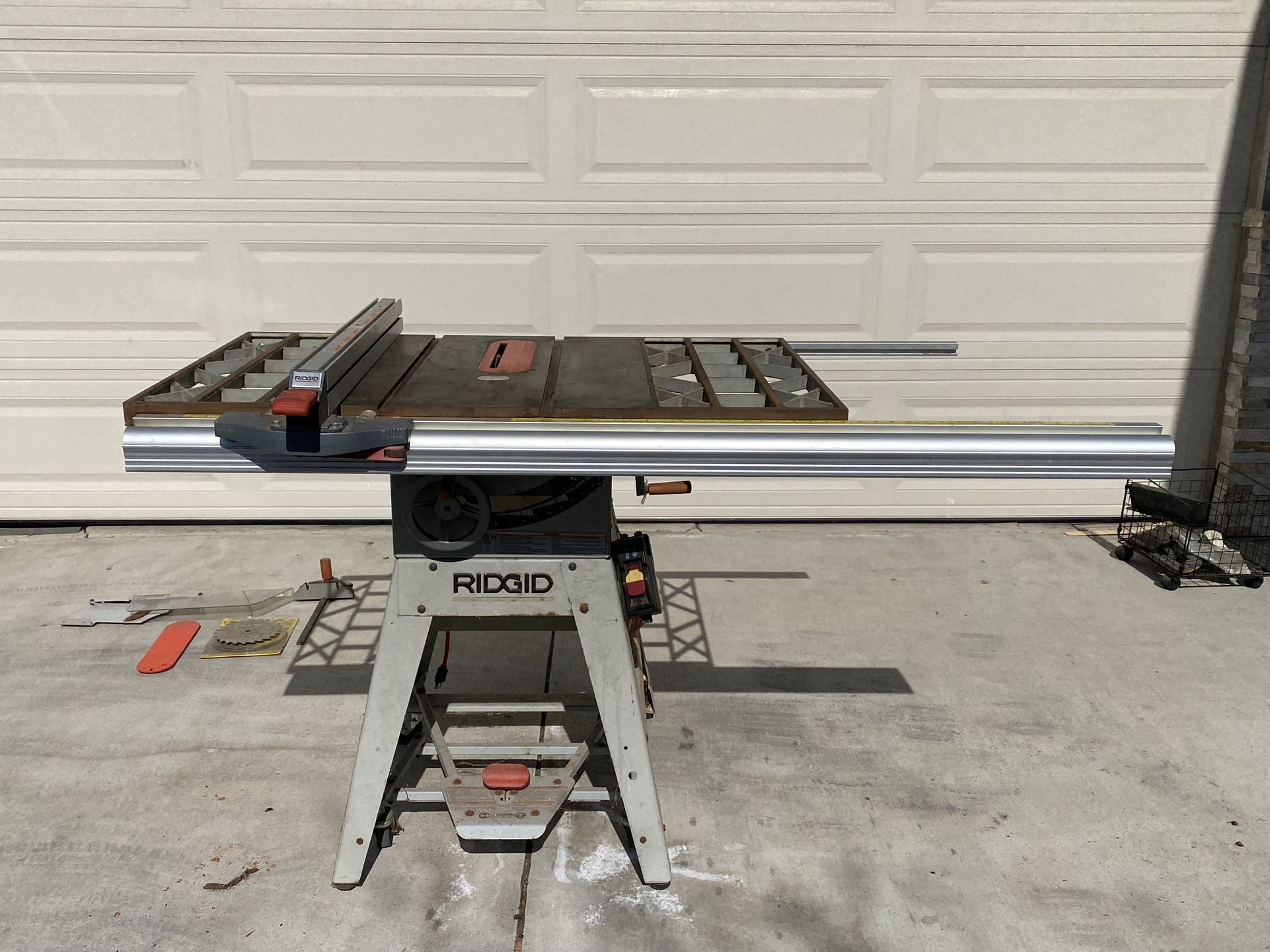 Ridgid TS3612 10” Belt Drive Table Saw for Sale in Torrance, CA OfferUp