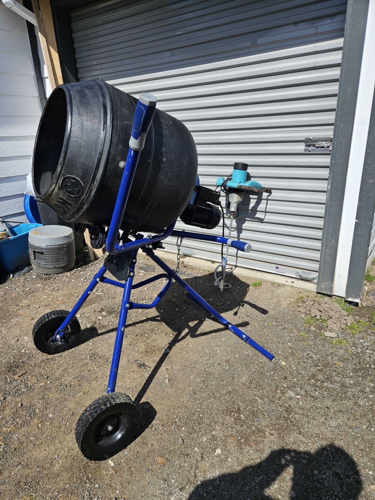 Kobal cement mixer