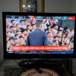 TV 40" With All channels, Netflix And Amazon Prime Free