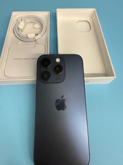 iPhone 15 pro max 256gb unlocked for any carriers ( Liberado)