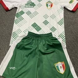 Nuevos Uniformes de futbol soccer para niño