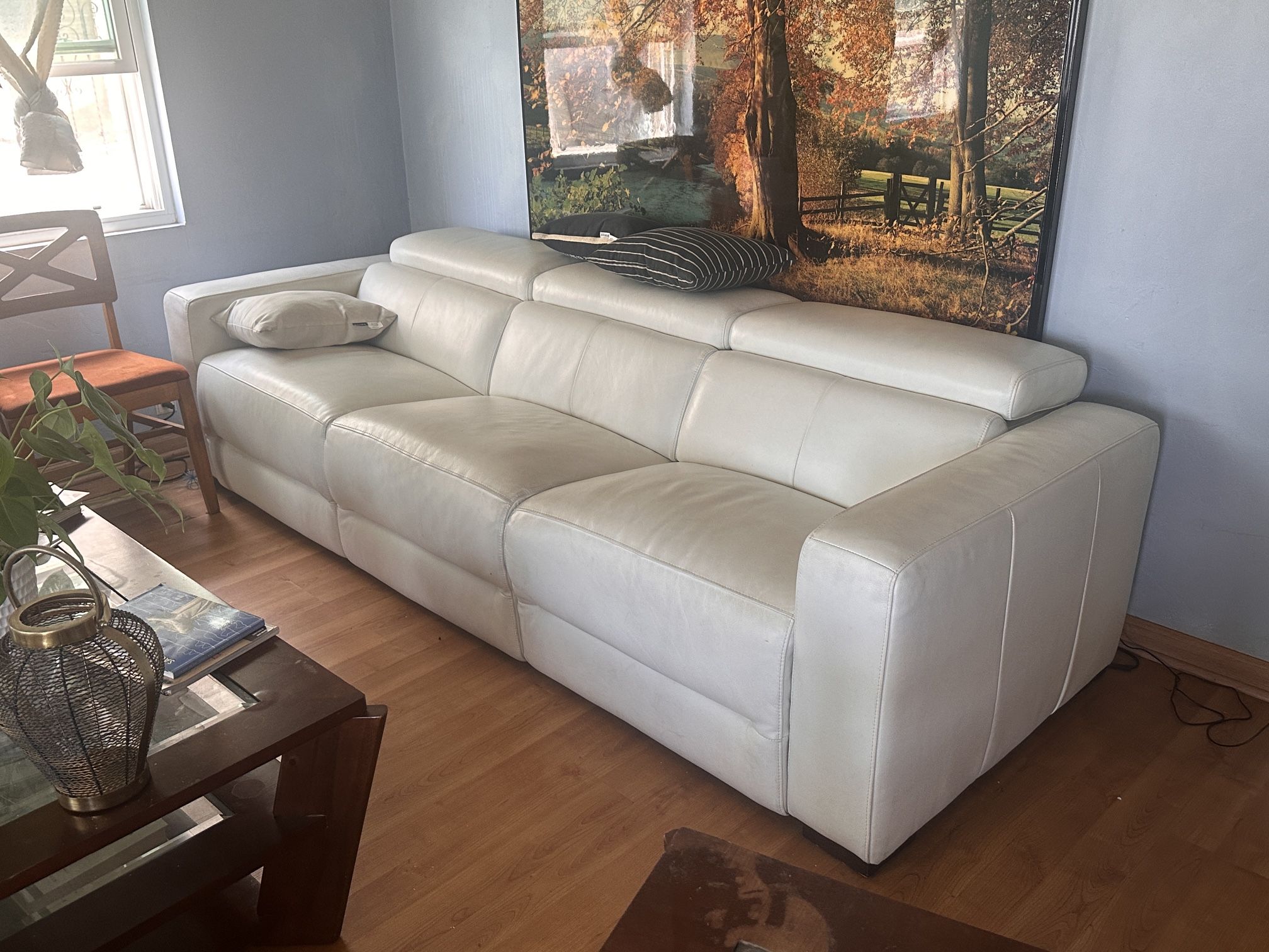 White Leather Couch W/ Automated Recliner Seats