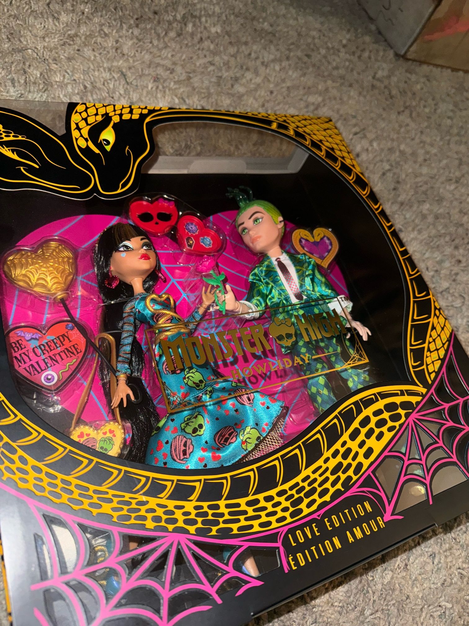 Cleo and Deuce Valentines Dolls