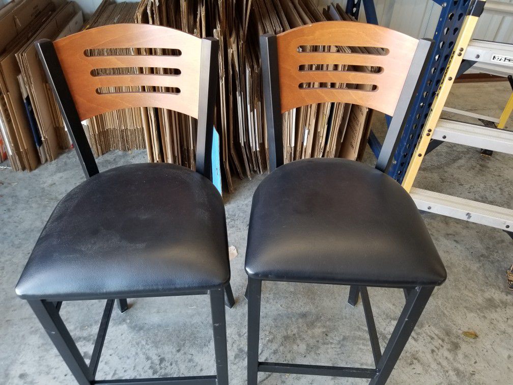 Set of barstools in perfect condition