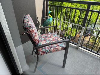 2 juegos de sillas para terraza con sus forros nueva metal galvanizado dos Pavo reales de Adorno