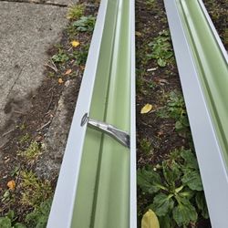 Rain Gutter 