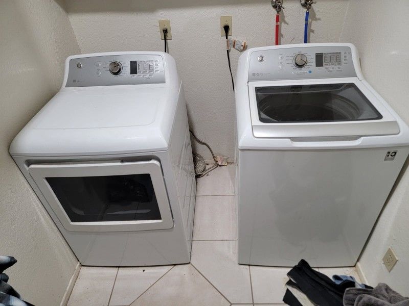 Washer Dryer Set