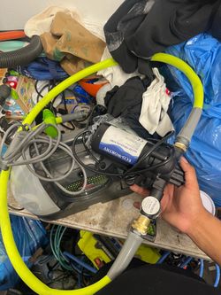 ECO-WORTHY Water Pump 12V + 2 Hoses – Works Great