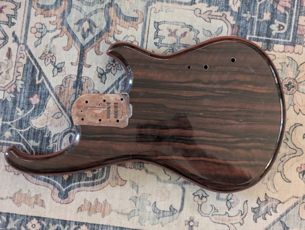 Seem Split Issue Original boogie Bodies bass Body
