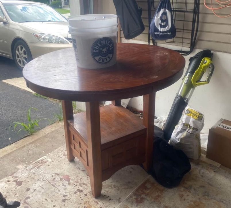 Circular Wood table