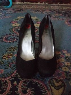 Guess high heels size 9.5