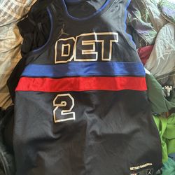 Cade Cunningham jersey size XL