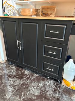 Kitchen island brand new