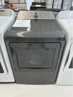 SCORE BIG ⚽️ THIS SUMMER 🌞 SAVE UP TO $500 OFF MSRP on a 7.4 Cu Ft Vented Gas Dryer