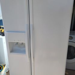 Side By Side REFRIGERATOR W36 H69