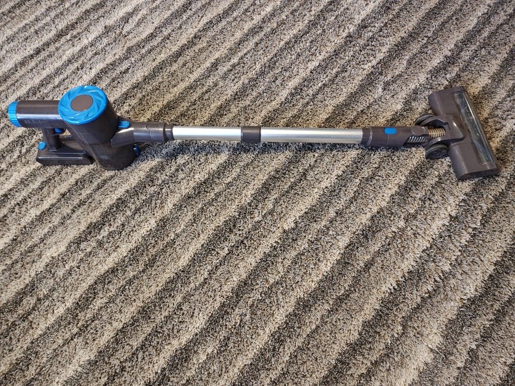 Stick Vaccum, Battery Powered