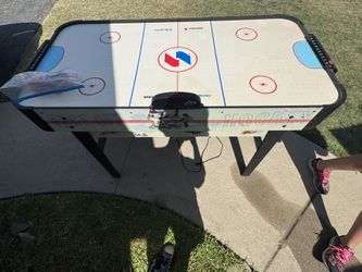 Air Hockey Table