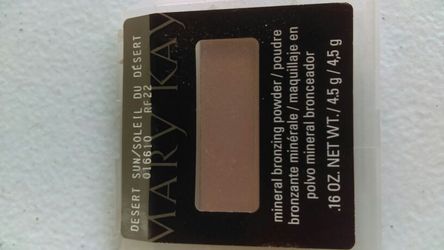 Mary Kay Mineral Bronzing Powder Desert Sun