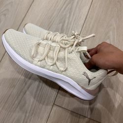 Puma Tennis Shoes Sneakers 