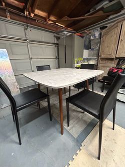 Modern mid century Farmhouse Dining Set – Delivery Available