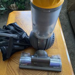 Dyson Vacuum With Accessories 