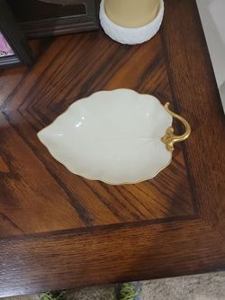 Lenox 24K Trim Leaf Dish