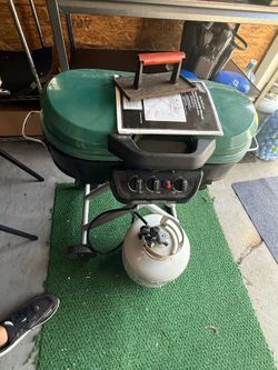 Coleman Grill on collapsing wheelbase