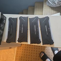 32 GB (8x4 Sticks) DDR4 Ram Corsair Vengeance Rgb Pro