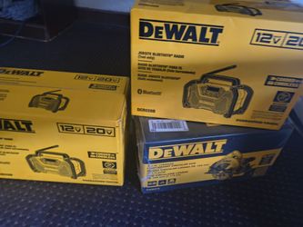 Bundle DeWalt 2 Bluetooth Speaker Charging And One Dewalt Saw