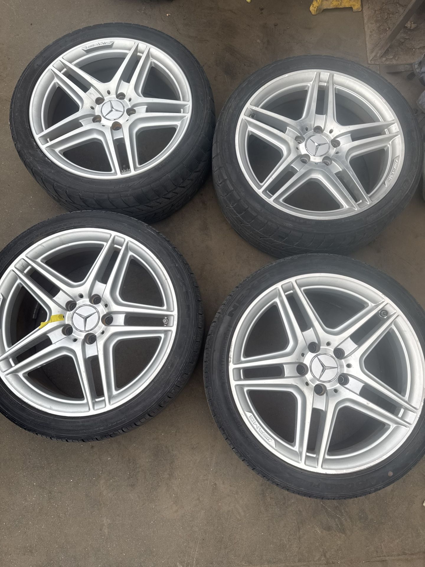 Mercedes c300 AMG wheels with tires 2010 and up