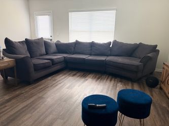 Comfy Gray Sectional - Family Style