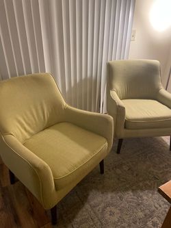 Pair of arm chairs
