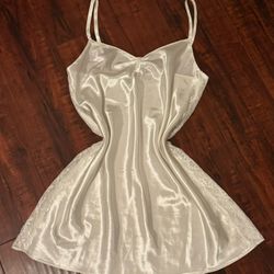 Morgan Taylor white lace slip dress