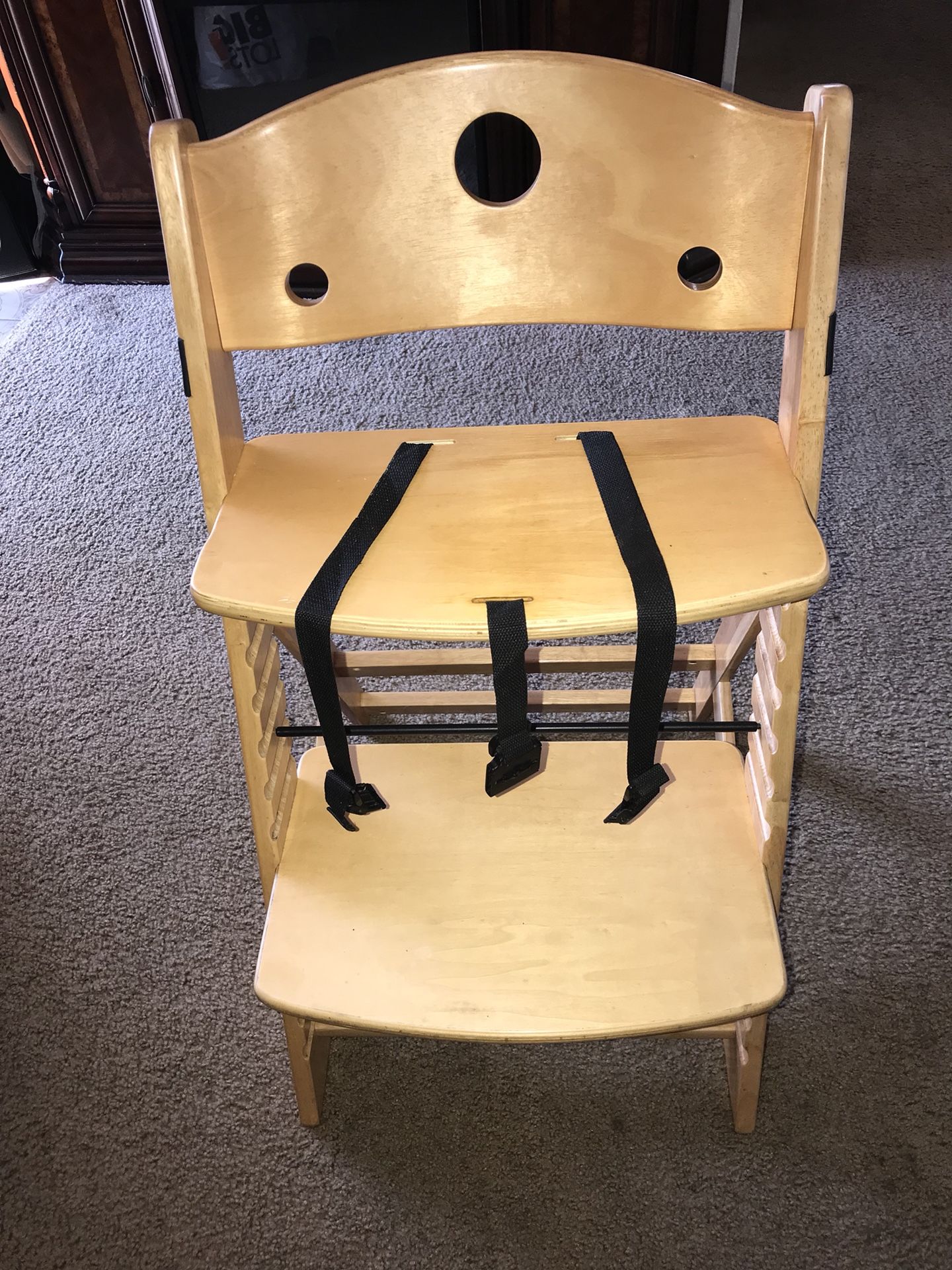 Special tomato height right chair