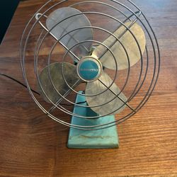 MCM Eskimo Aqua Desk Table Fan
