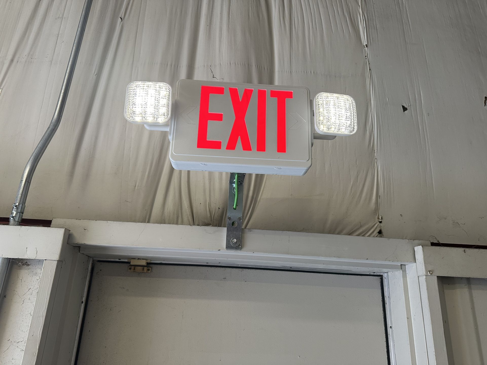 2 Pack Led Exit Sign With Emergency Lights