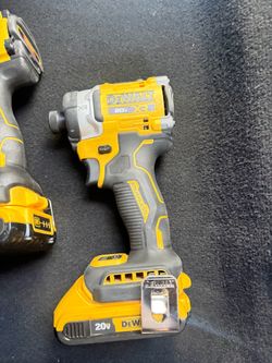 DeWalt 20V XR Brushless Impact Driver with Battery