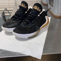 Coming To America Gannis NIKE