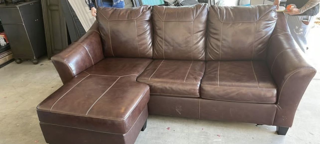 Leather Ottoman Couch With Pull Out Bed