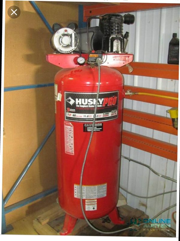 Air Compressor , Husky 60 gallon 7 hp motor for Sale in Lauderhill, FL