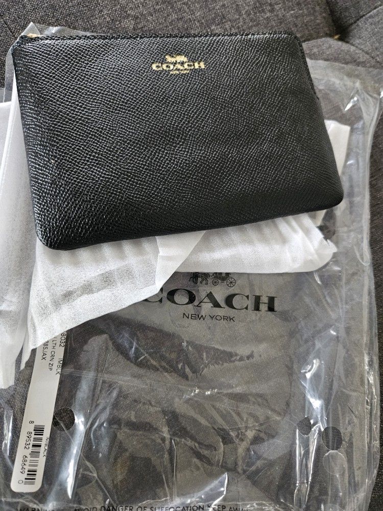 Coach Wristlet Wallet