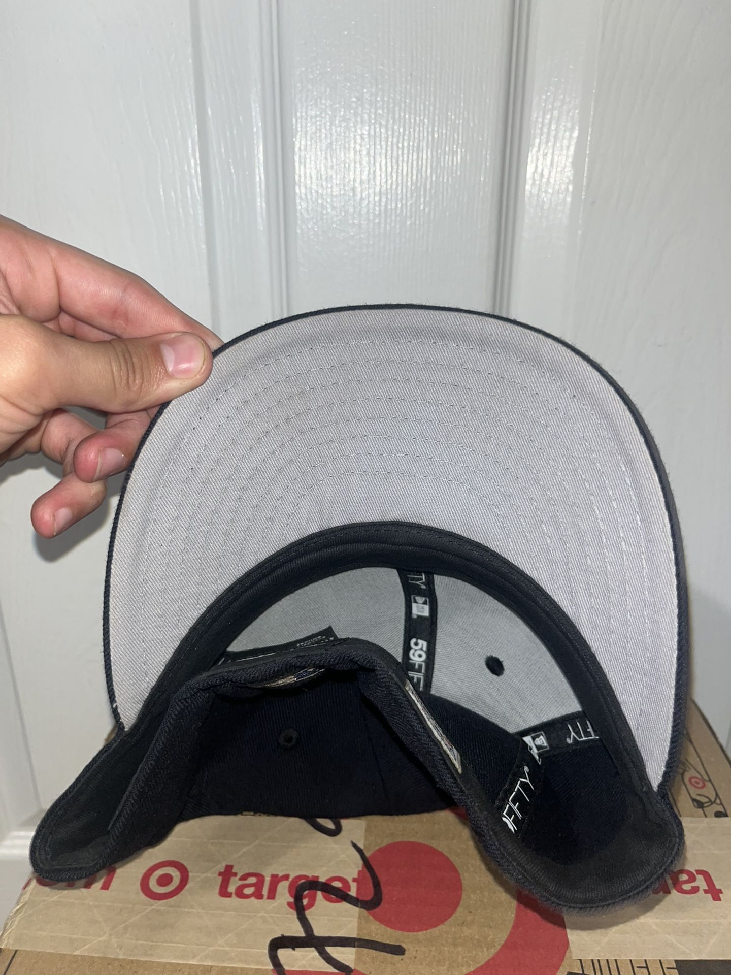 Atlanta Braves Swarovski New Era World Series Fitted Hat! Size 7/78! for  Sale in Pompano Beach, FL - OfferUp