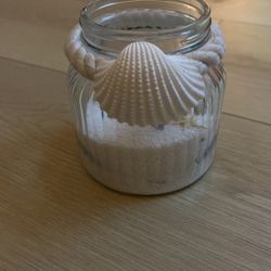 Set Of 4 Medium Seashell Candle Holders 