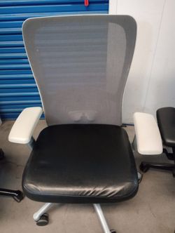 Haworth Zody Ergonomic Task Chair With Lumbar Support Tensioner