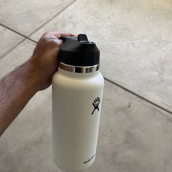 Hydroflask 32 oz Water Bottle