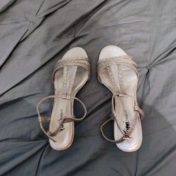 Women’s Heeled Shoes 