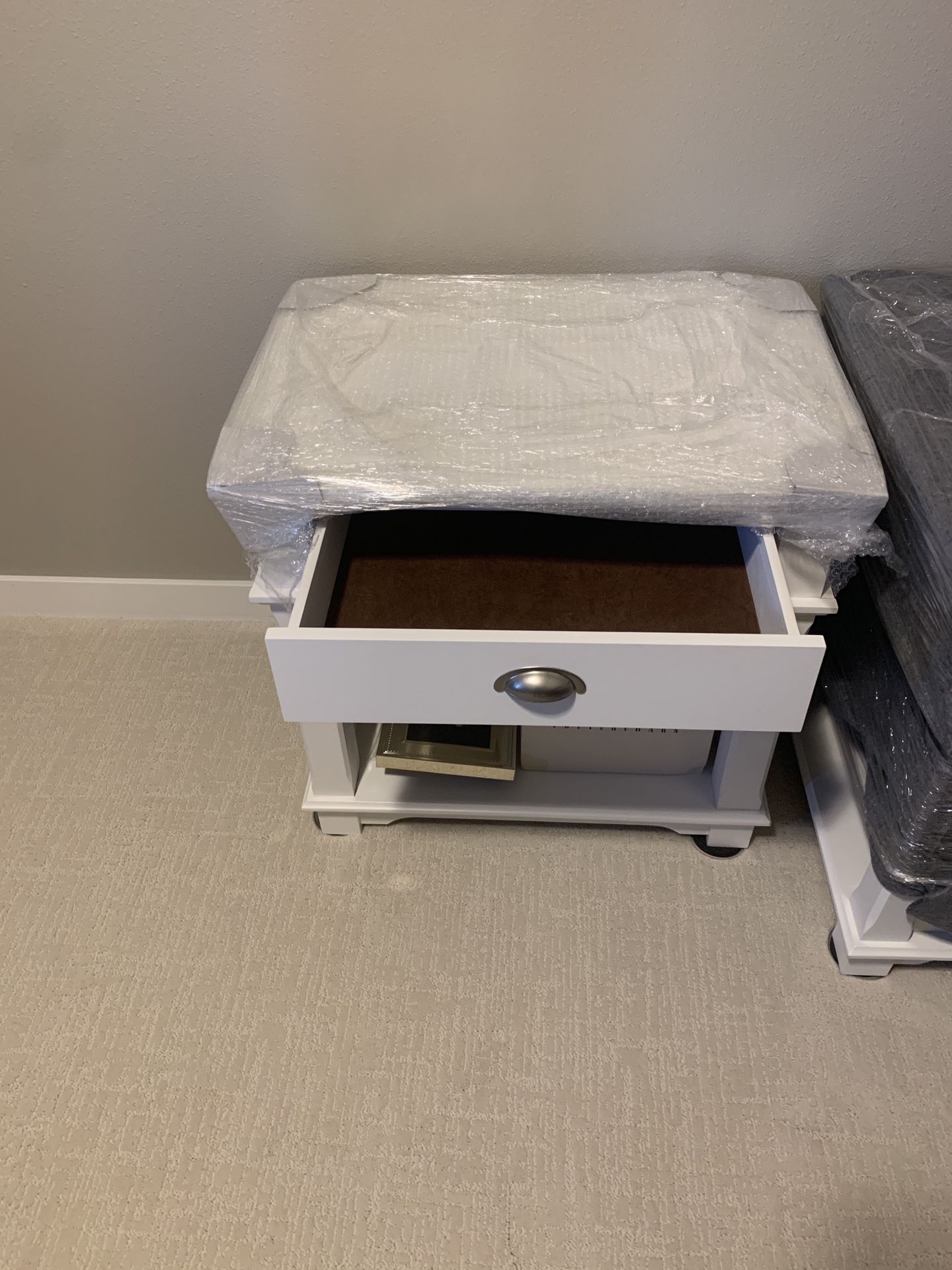 Nightstand set 2 