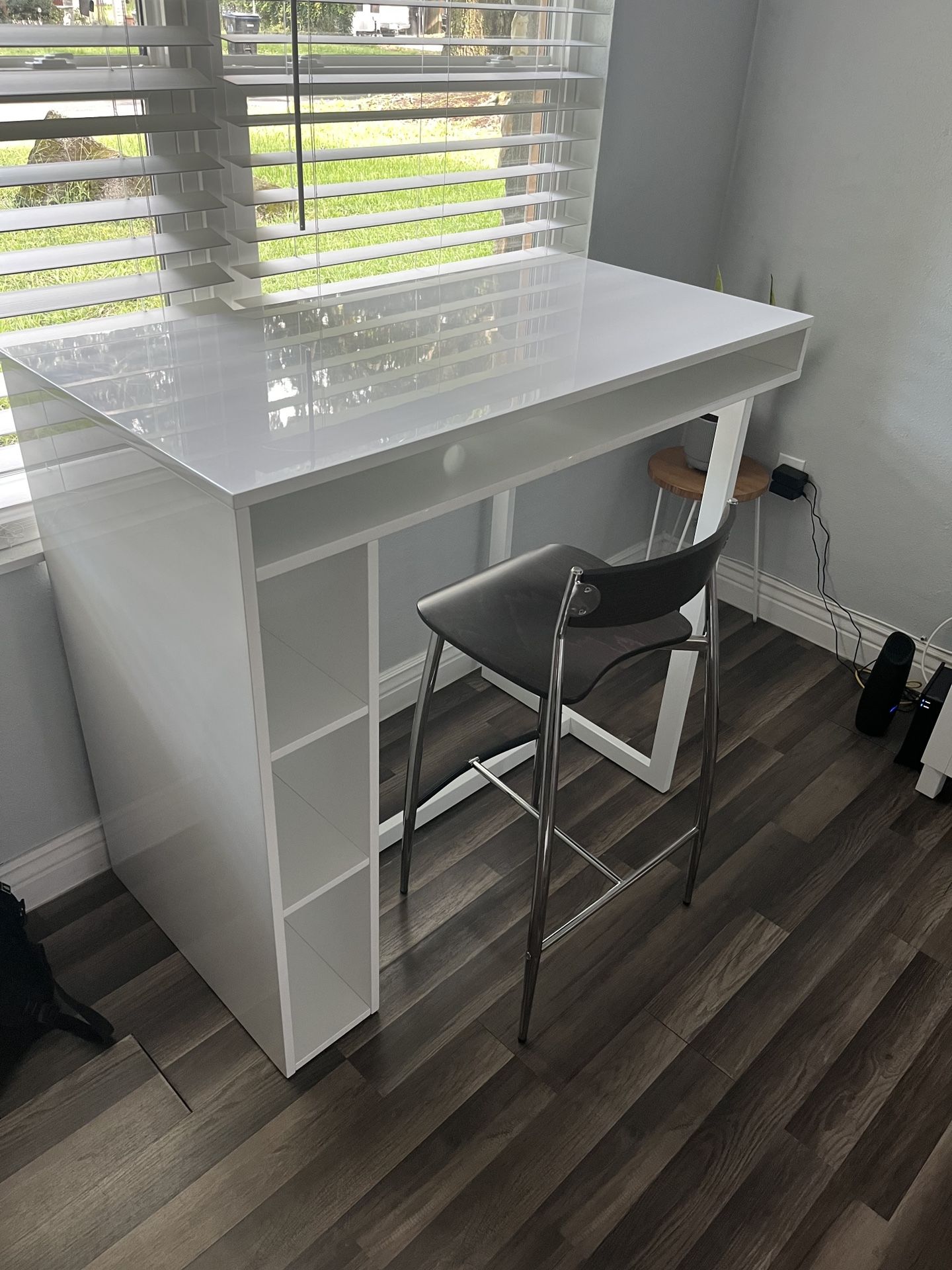 CB2 White 42” Dining Table With Two Chairs