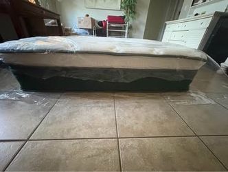 14” Queen Hybrid Mattress