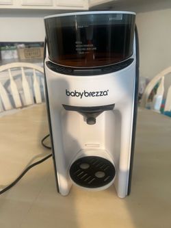 Baby brezza formula dispenser